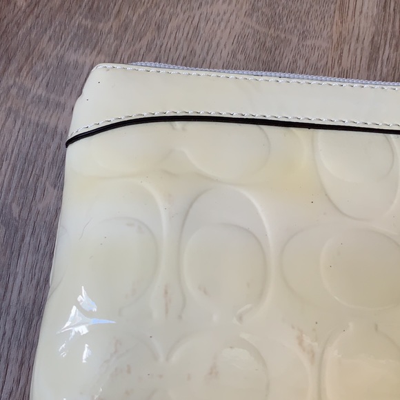Coach Ivory Cream C Optic Patent Wristlet Clutch - Picture 8 of 11